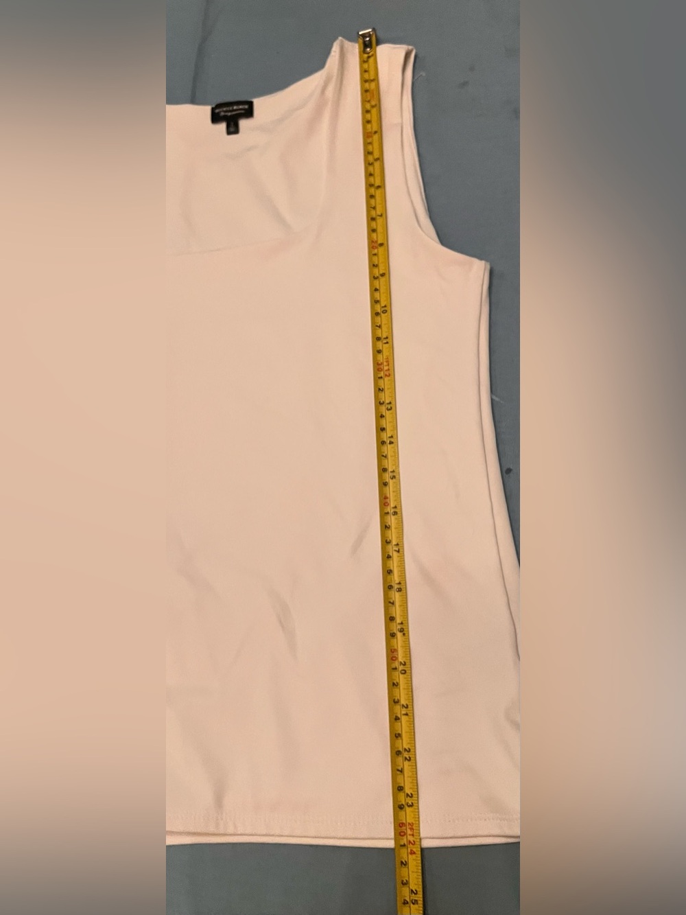 Buckle Black Shaping & Smoothing White Tank Top Women's Size Large NWOT - Picture 6 of 6